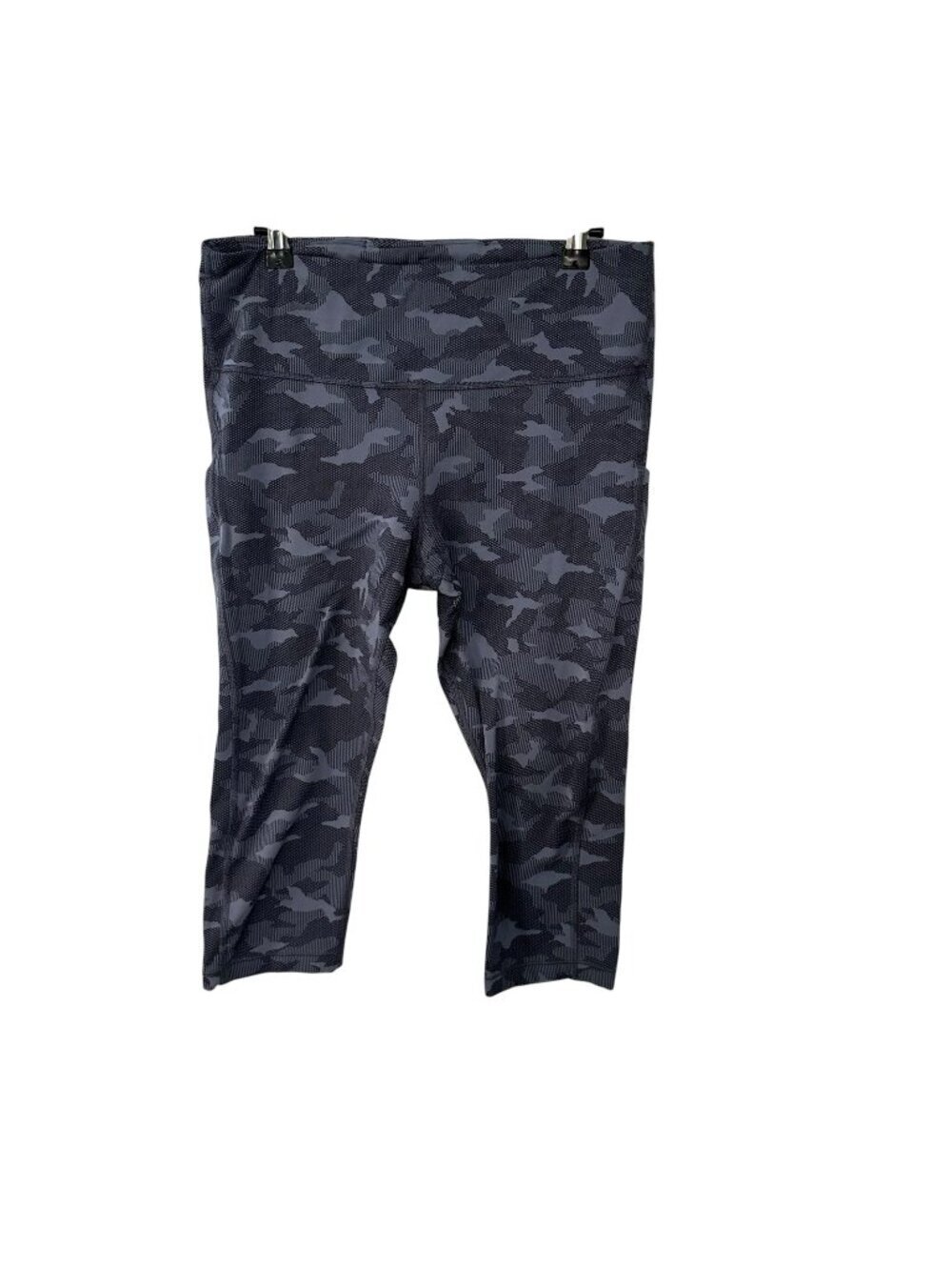 Athleta Ultimate Stach Pocket Leggings Textured Camo Capri Pants Large LP